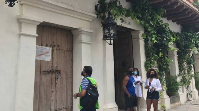 Se establecerá si el vano de acceso que se abrió tumbando parte de un muro colonial contaba con el concepto previo