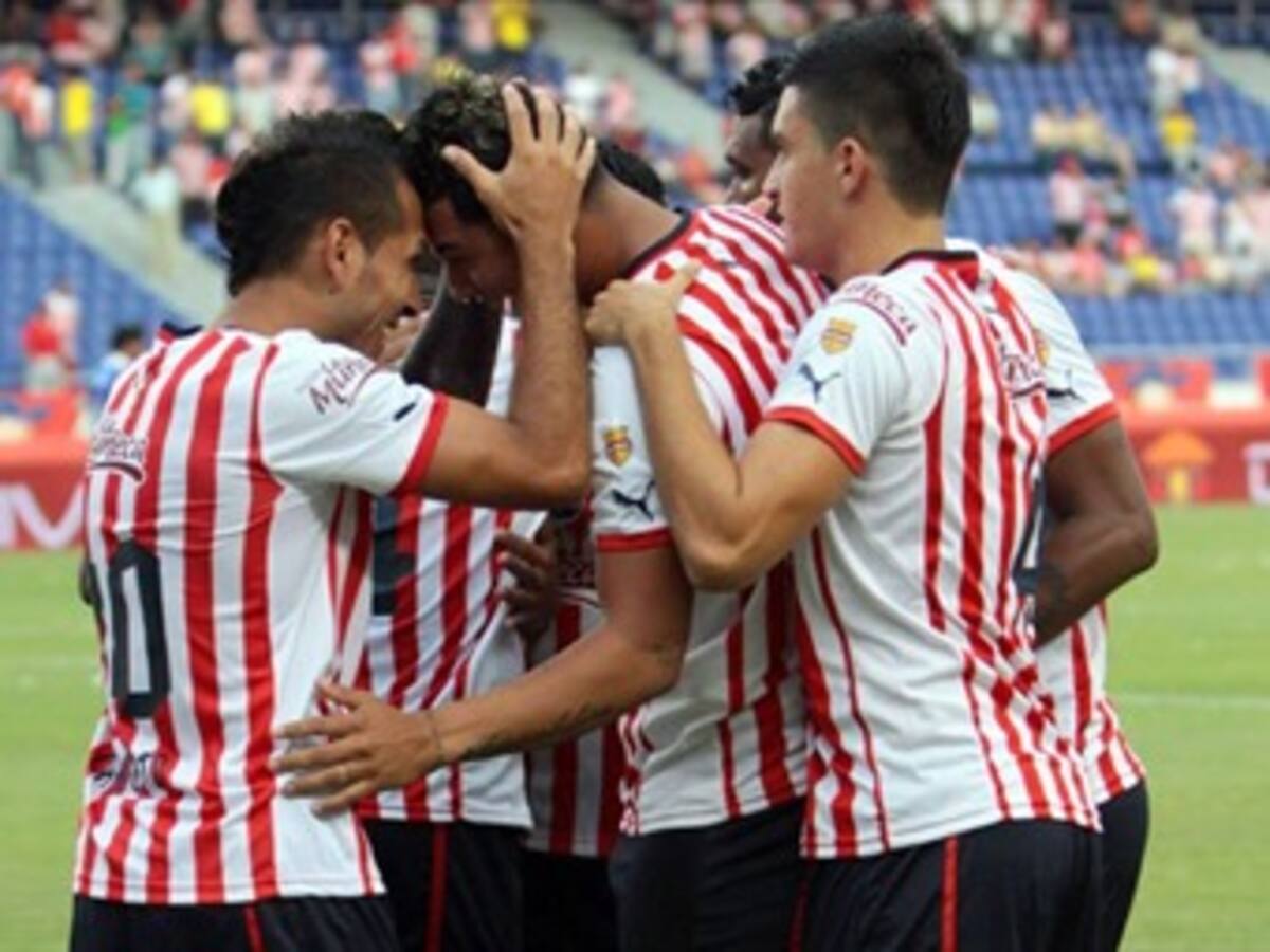 Junior de Barranquilla busca seguir como líder invicto ante Nacional