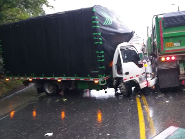 Accidente de tránsito en la vía a La Línea en Tolima