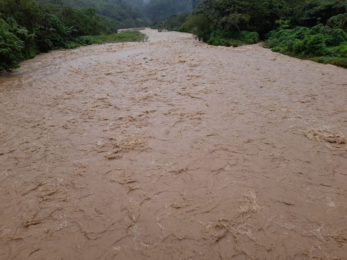 Lluvias causan crecientes de varios ríos en Buenaventura