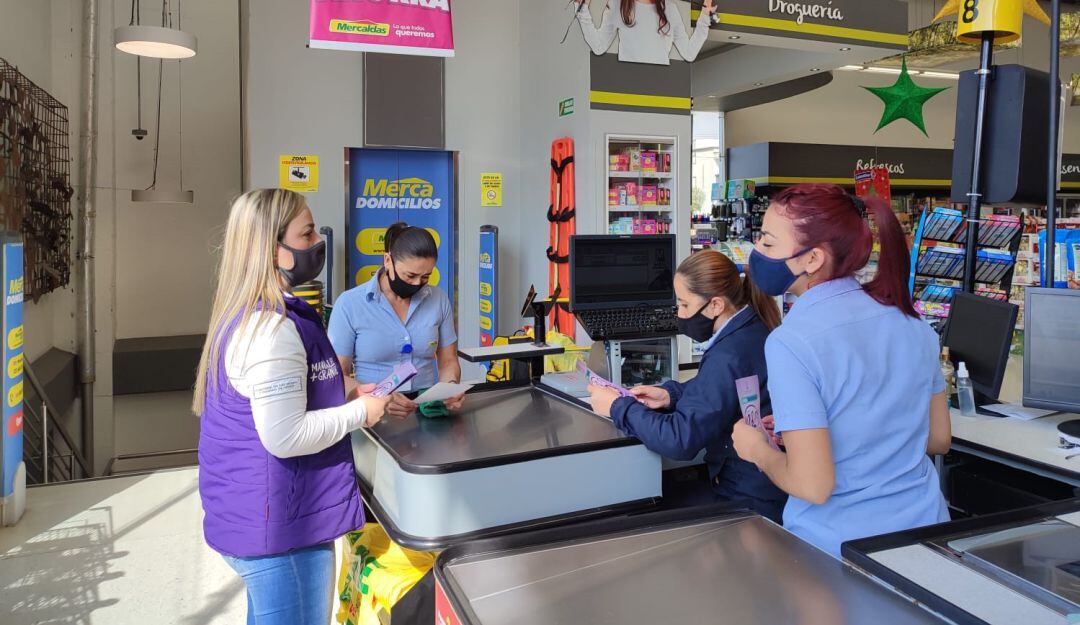 Reunion con comercios y empleados