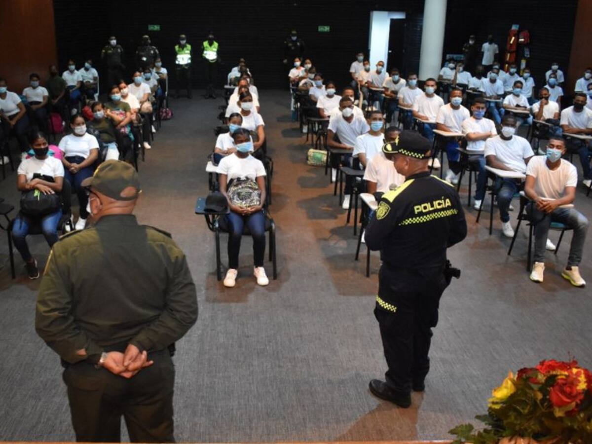 Cartagena contará con 72 nuevos auxiliares bachilleres de policía