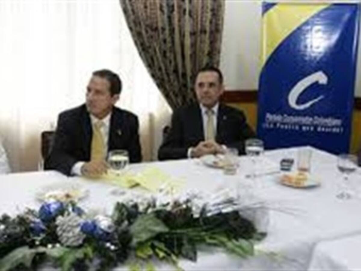 Conservadores dicen “no gracias” a ofrecimiento uribista