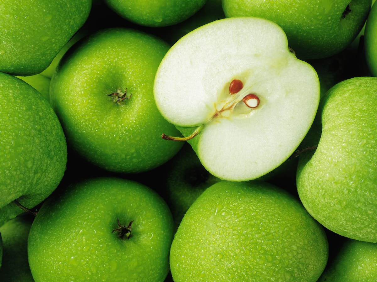 Qué órganos limpia la manzana verde: 5 formas de prepararla para mejorar su efecto