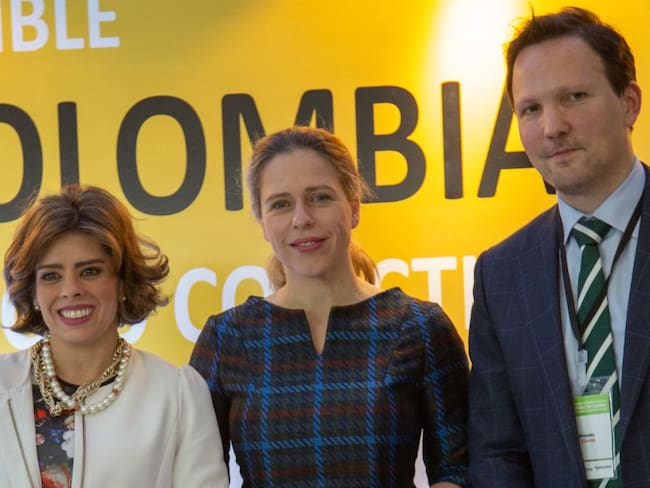 La viceministra de Asuntos Agropecuarios de Colombia, Marcela Urueña, la ministra de Agricultura de los Países Bajos, Carola Schouten y Joel Brounen, director de Solidaridad Colombia.