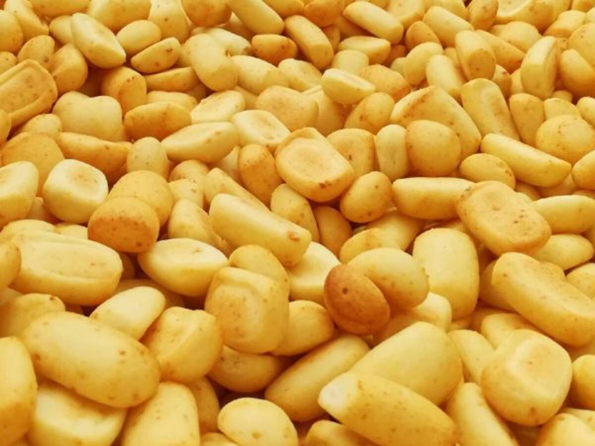 Las achiras, delicias que salen de una raíz