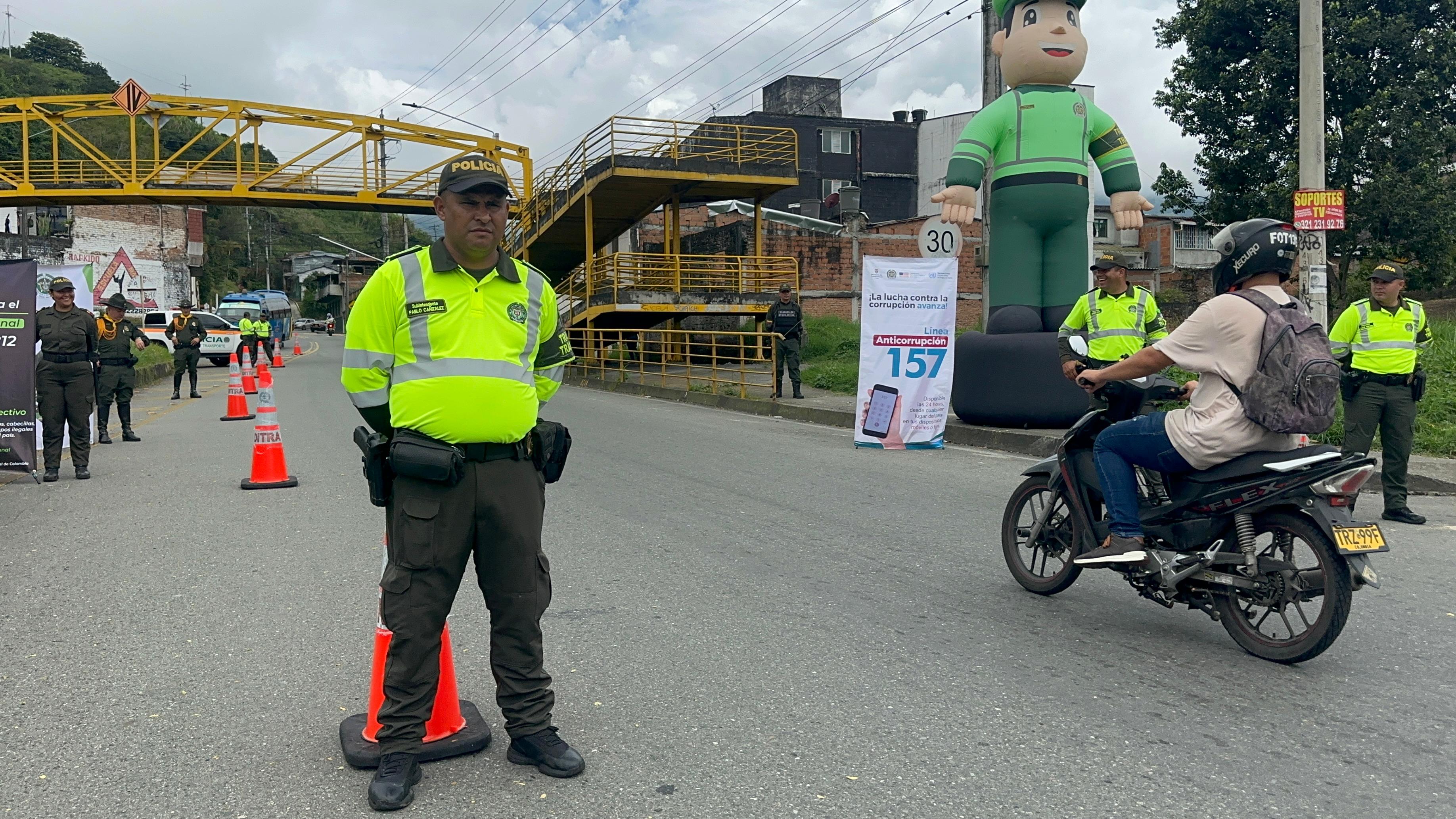 Plan especial de seguridad vial en Calarcá, Quindío. Foto: Cortesía Policía, Quindío