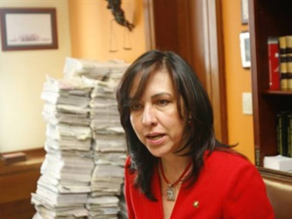 Estudiantes de derecho en práctica ayudarán a descongestionar cárceles