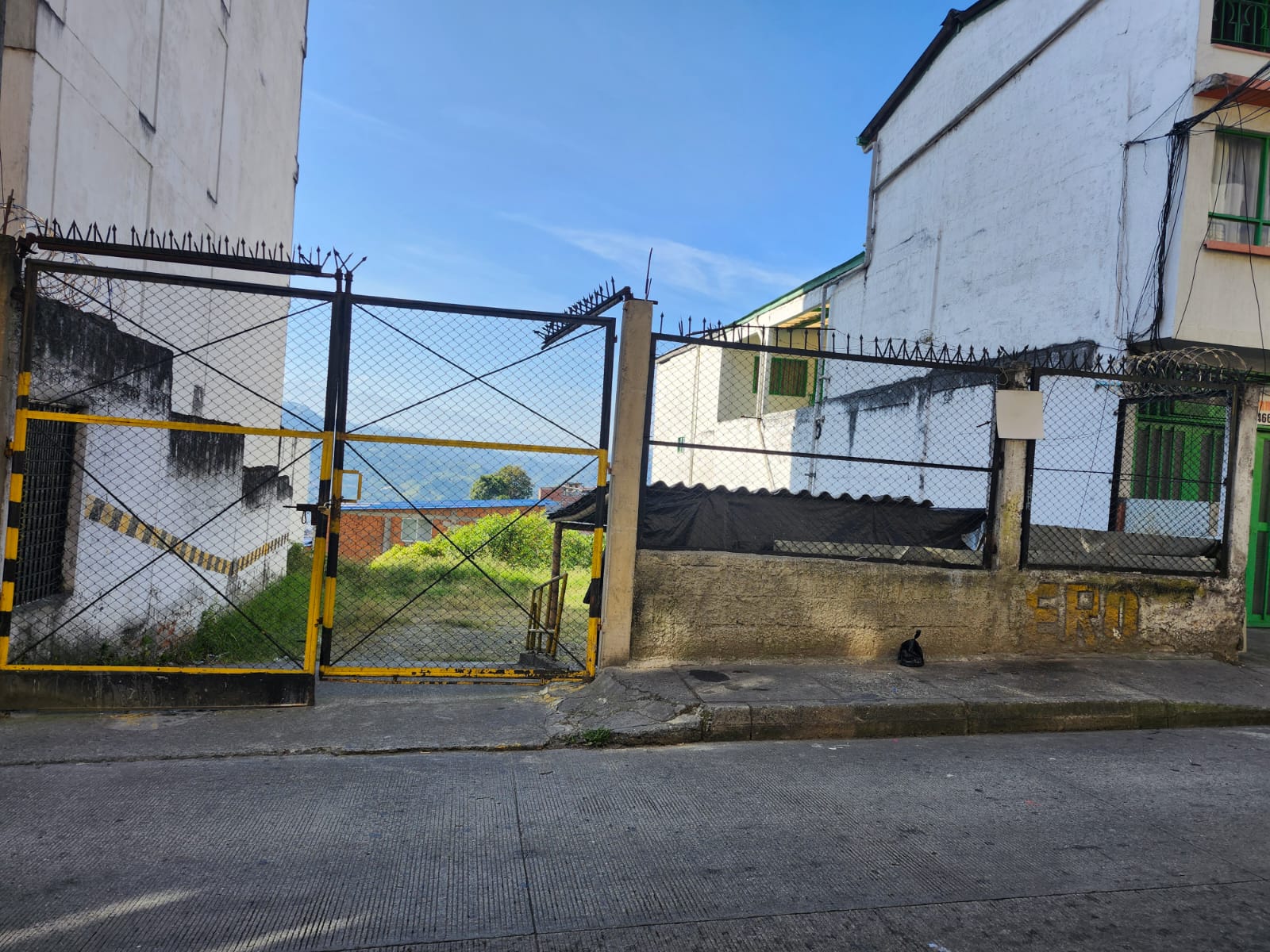 Crédito: Suministrada por la denunciante. Este es el predio ubicado en la carrera 25 entre calles 23 y 24.