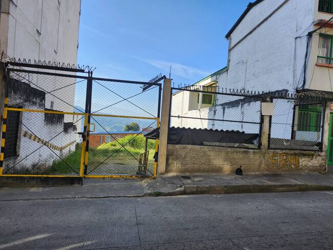 Crédito: Suministrada por la denunciante. Este es el predio ubicado en la carrera 25 entre calles 23 y 24.