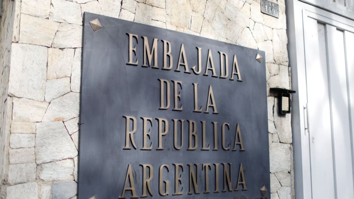 Argentina rechaza decisión del chavismo sobre su embajada en Caracas