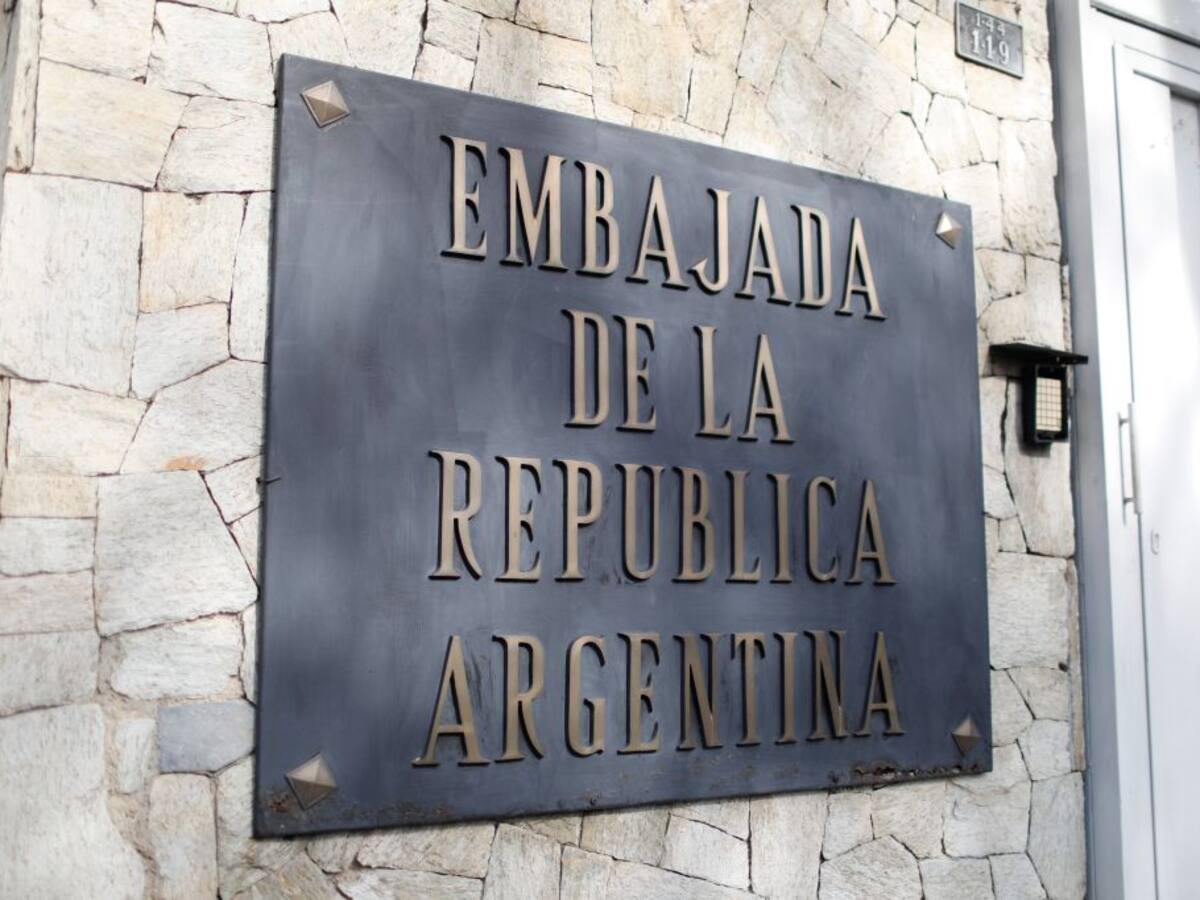 Argentina rechaza decisión del chavismo sobre su embajada en Caracas