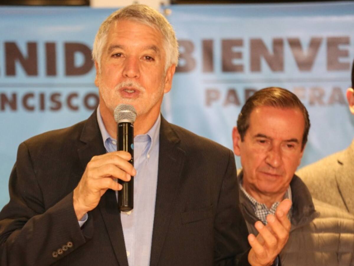 Peñalosa pide endurecer sanciones a conductores que pongan en riesgo la vida de ciclistas