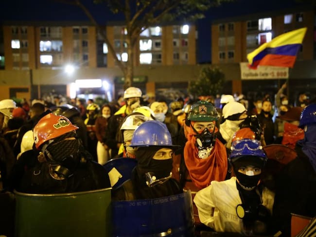 Luego de más de seis horas reunidos con un grupo de representantes a la Cámara de distintos partidos, los integrantes de la Primera Línea de Bogotá mostraron sus inconformidades y motivos para protestar