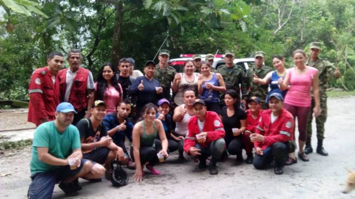 Rescatan a 16 excursionistas que se extraviaron en zona rural del oriente de Caldas