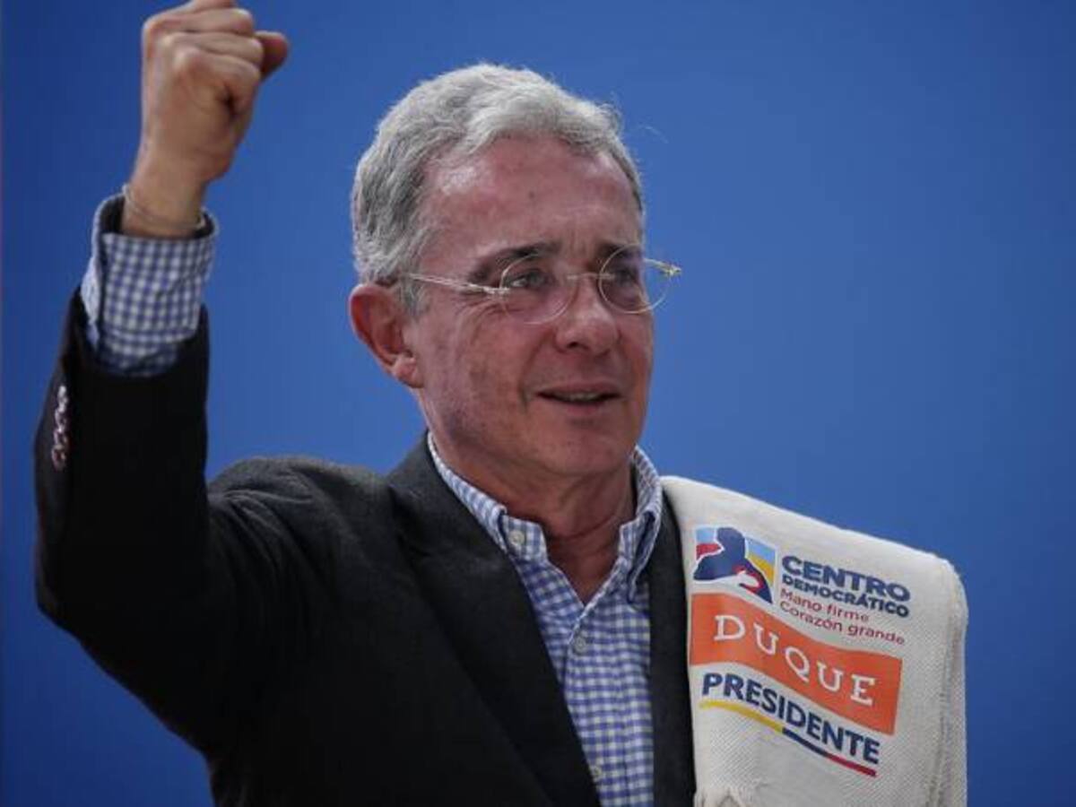 Uribismo: "Santos no está para dar clases de cómo gobernar"