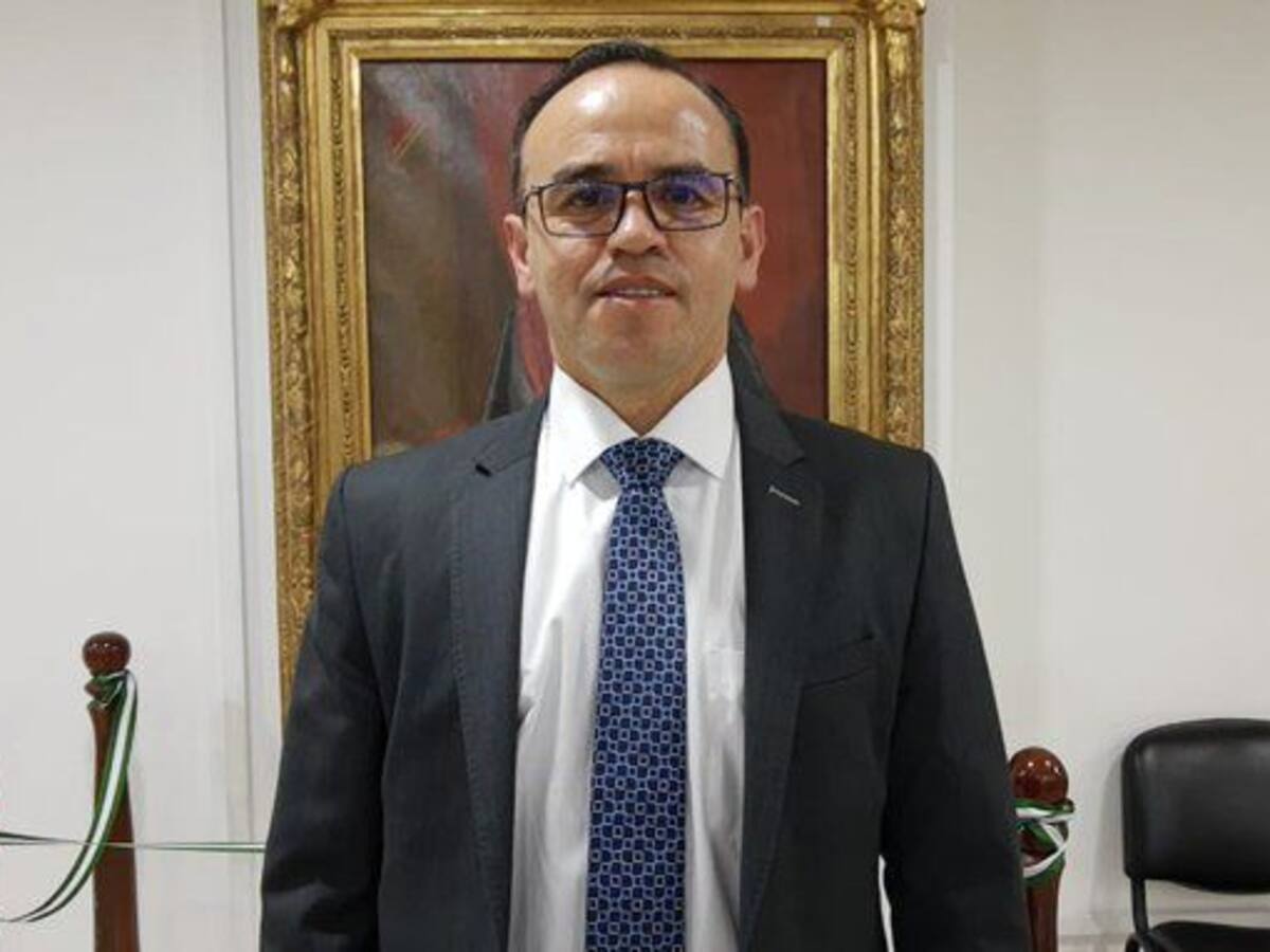 En tiempo récord el Concejo de Tunja reeligió al personero Andrés Villabona