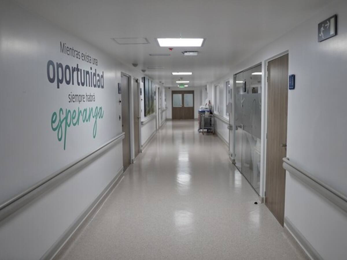 Crisis por cambio de modelo de salud de maestros: demoras en citas y falta de medicamentos