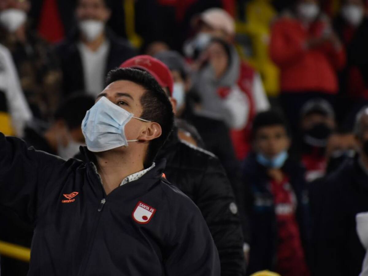 Hinchas de Nacional entraron al Campín pese a restricciones del Distrito