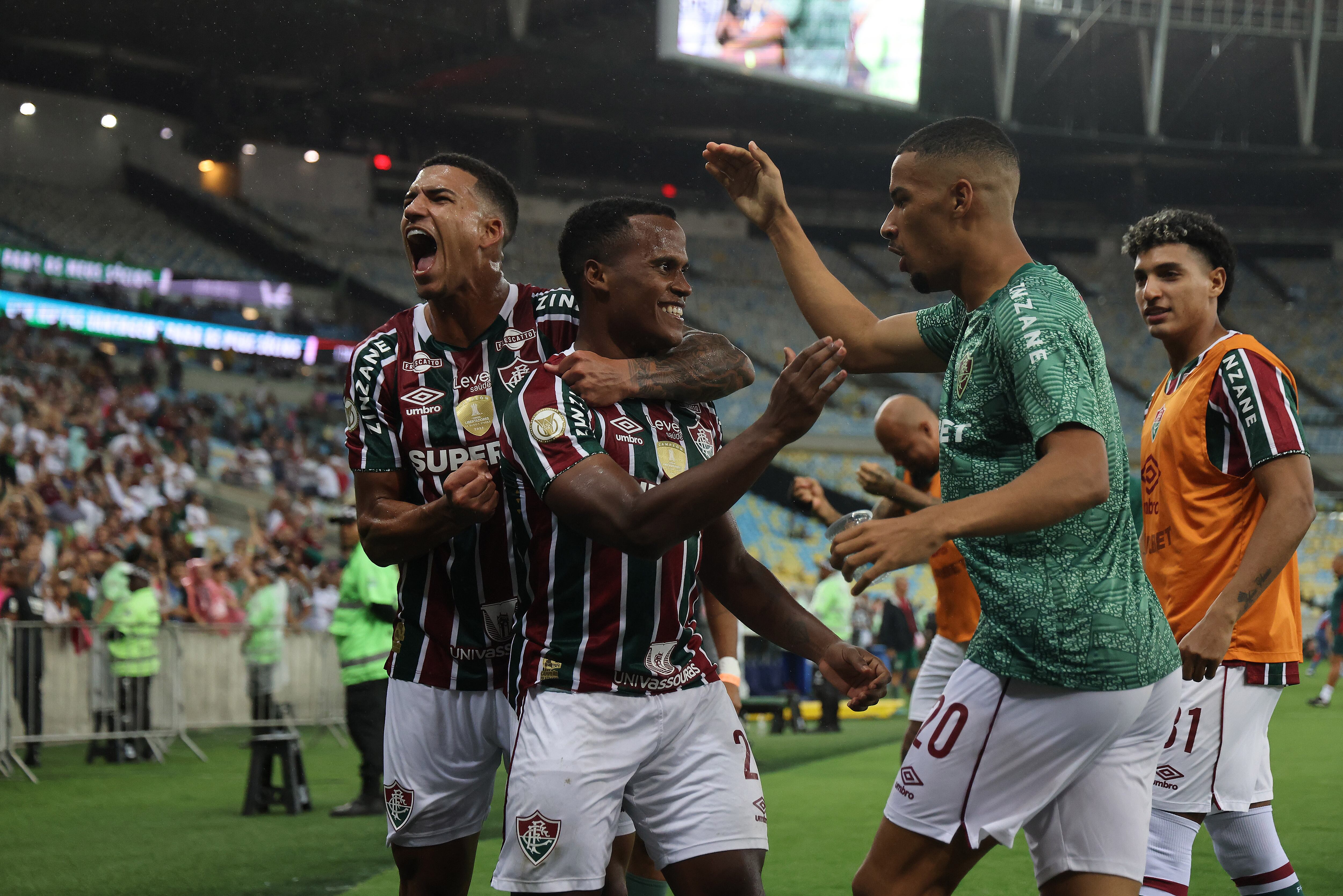 Jhon Arias celebra el gol del triunfo del Fluminense ante el Cruzeiro. (Photo by Wagner Meier/Getty Images)
