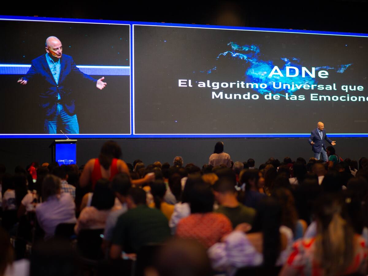 Más de 1.500 profesionales en talento humano, presentes en evento de Comfenalco