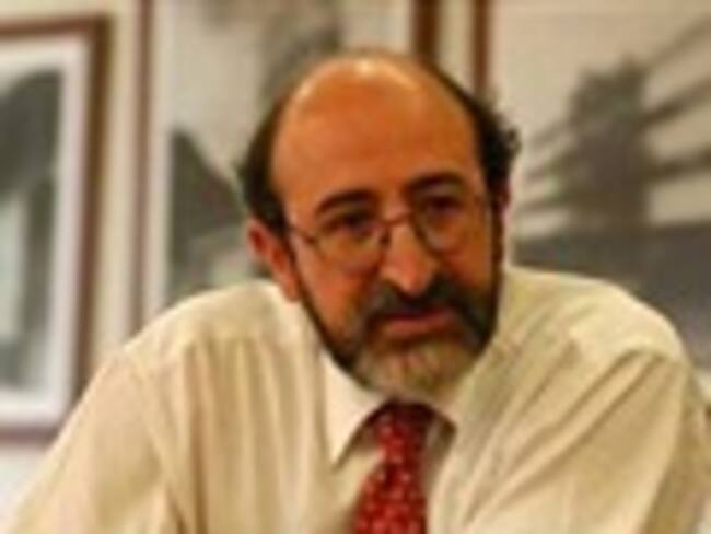 “Si el cemento sigue subiendo, nos veremos obligados a intervenir”: Juan Lozano, ministro de Ambiente
