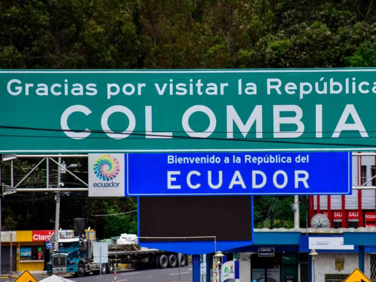 Familias colombianas buscan asilo en Ecuador