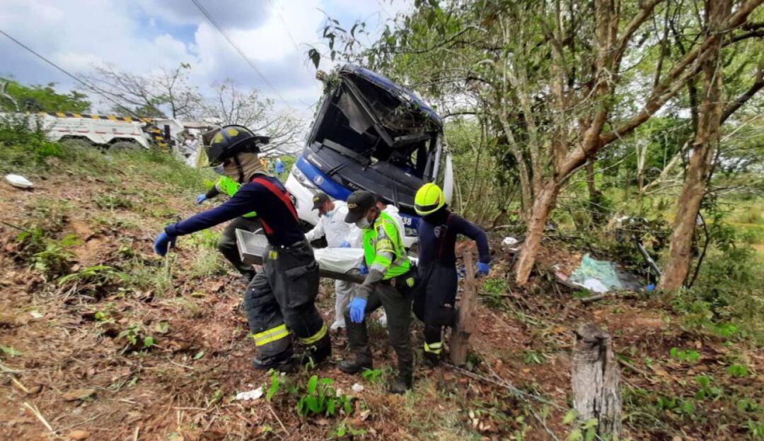 Atención de accidente Bomberos Magdalena