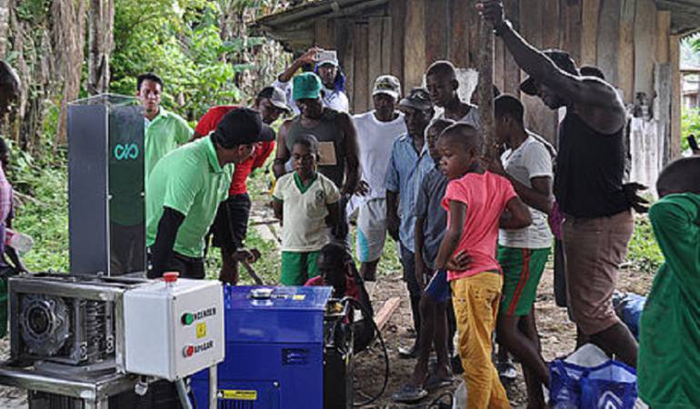 Maquina trituradora de residuos plásticos. 