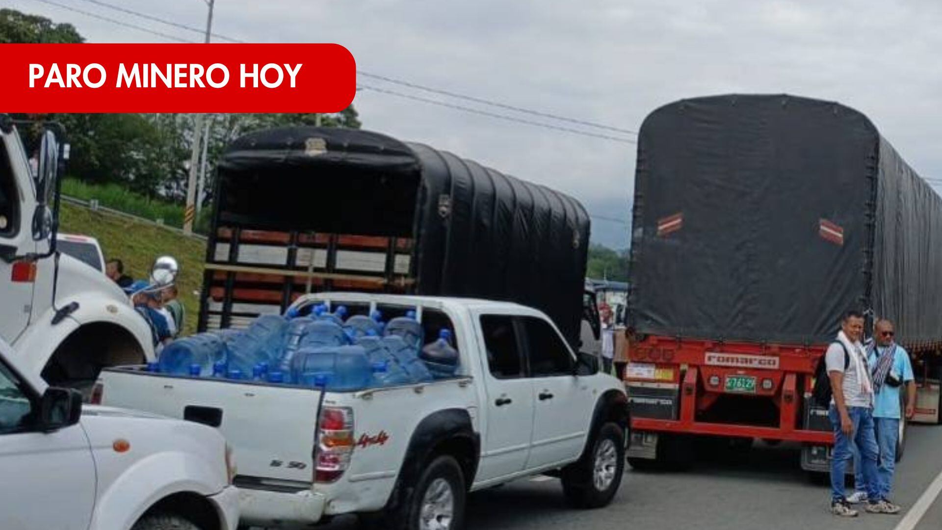 Vía cerrada de Puerto Berrío a Medellín a causa de paro. Foto: @soydeituango en X