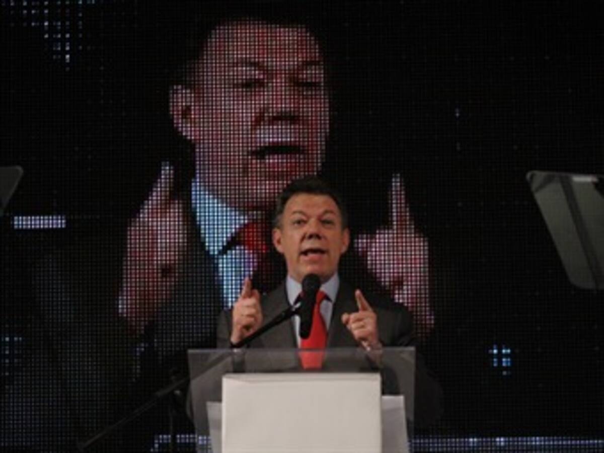 Juan Manuel Santos defiende designación de J.J. Rendón en su campaña