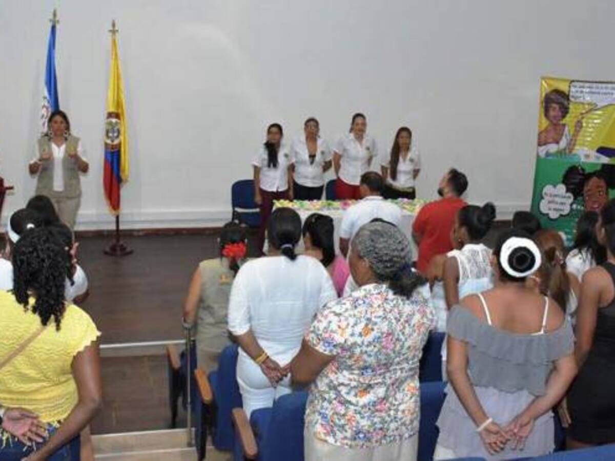 “Las Mujeres Toman la Palabra” en Cartagena