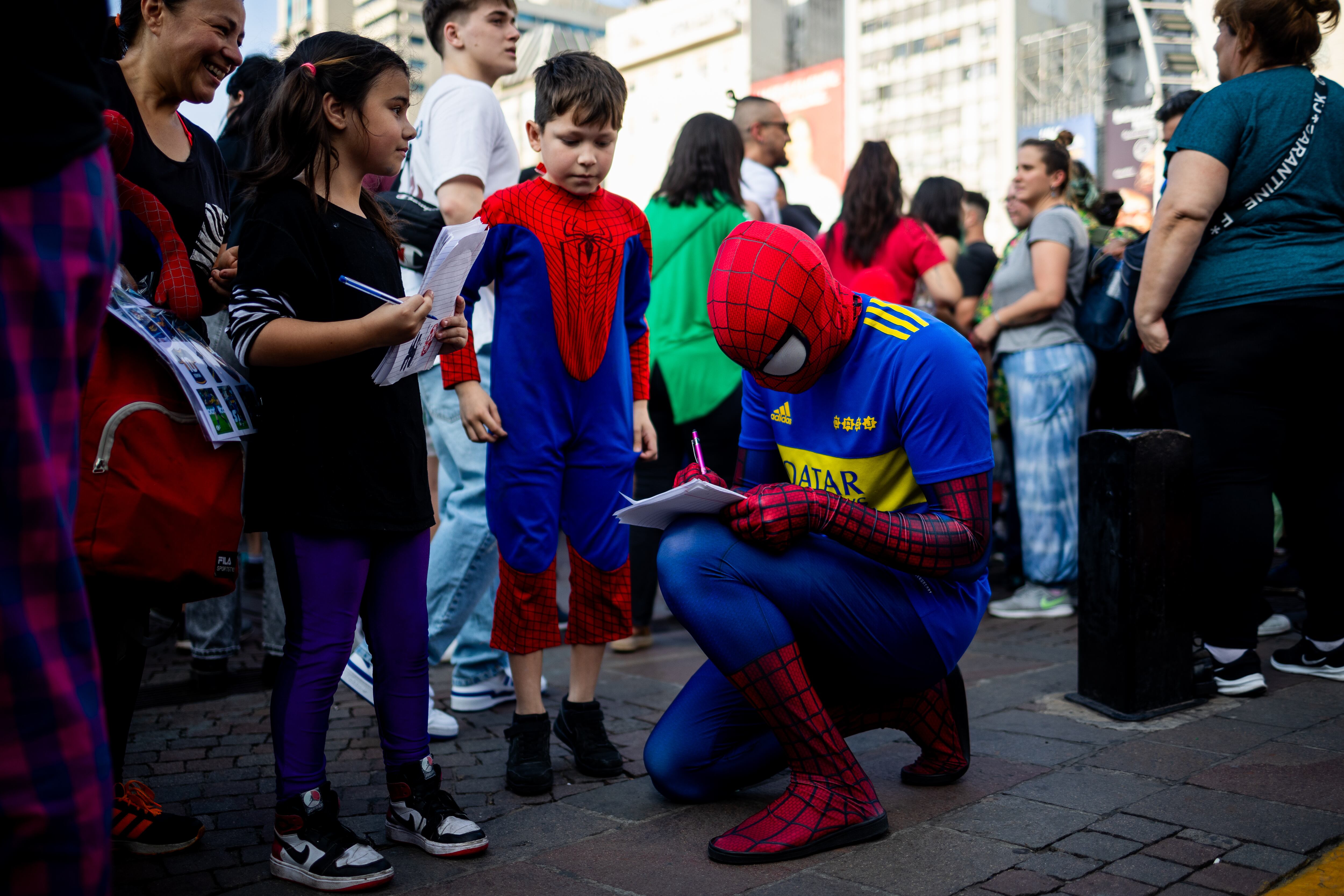 Spider-Man con la camisa de Boca Juniors