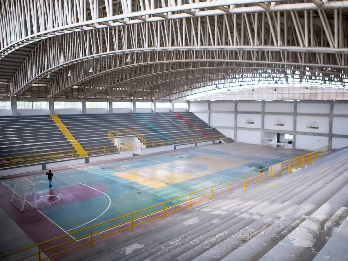 Santa Rosa Sur recibirá apoyo para mejoras en escenarios deportivos