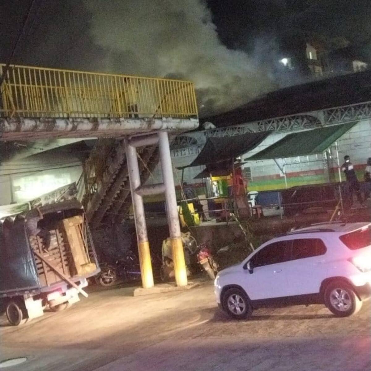 Tres locales comerciales se quemaron tras un incendio en Andes, Antioquia
