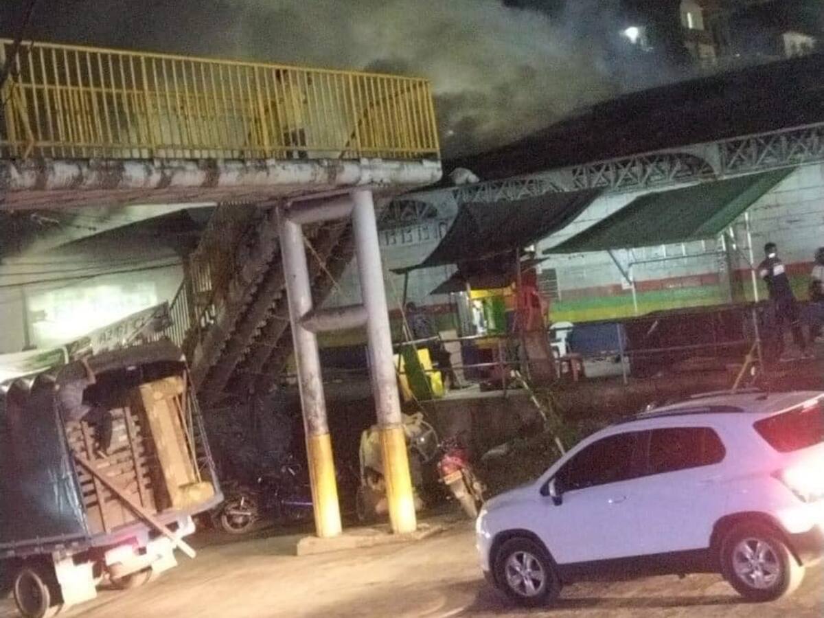 Tres locales comerciales se quemaron tras un incendio en Andes, Antioquia