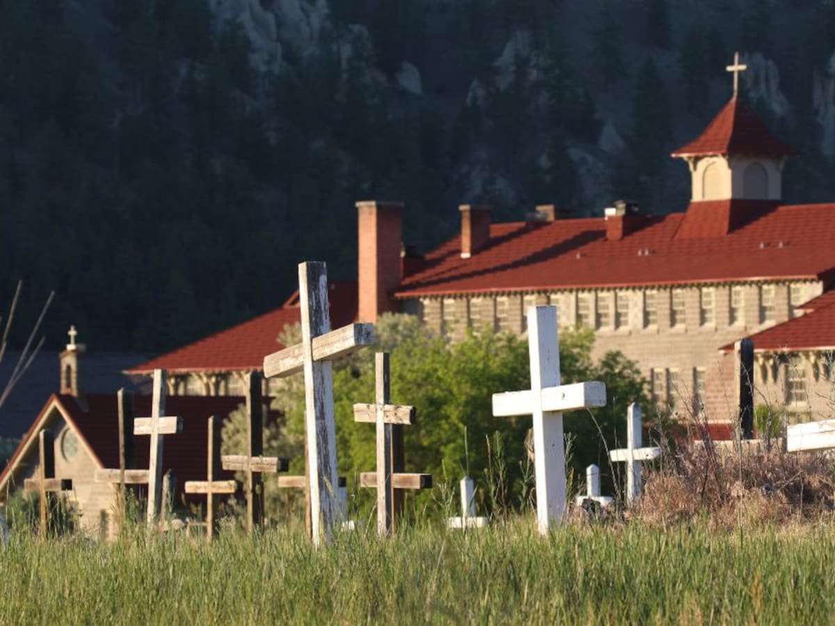 Tumbas indígenas en Canadá: ¿Qué hay detrás? ¿Tiene papel la Iglesia?