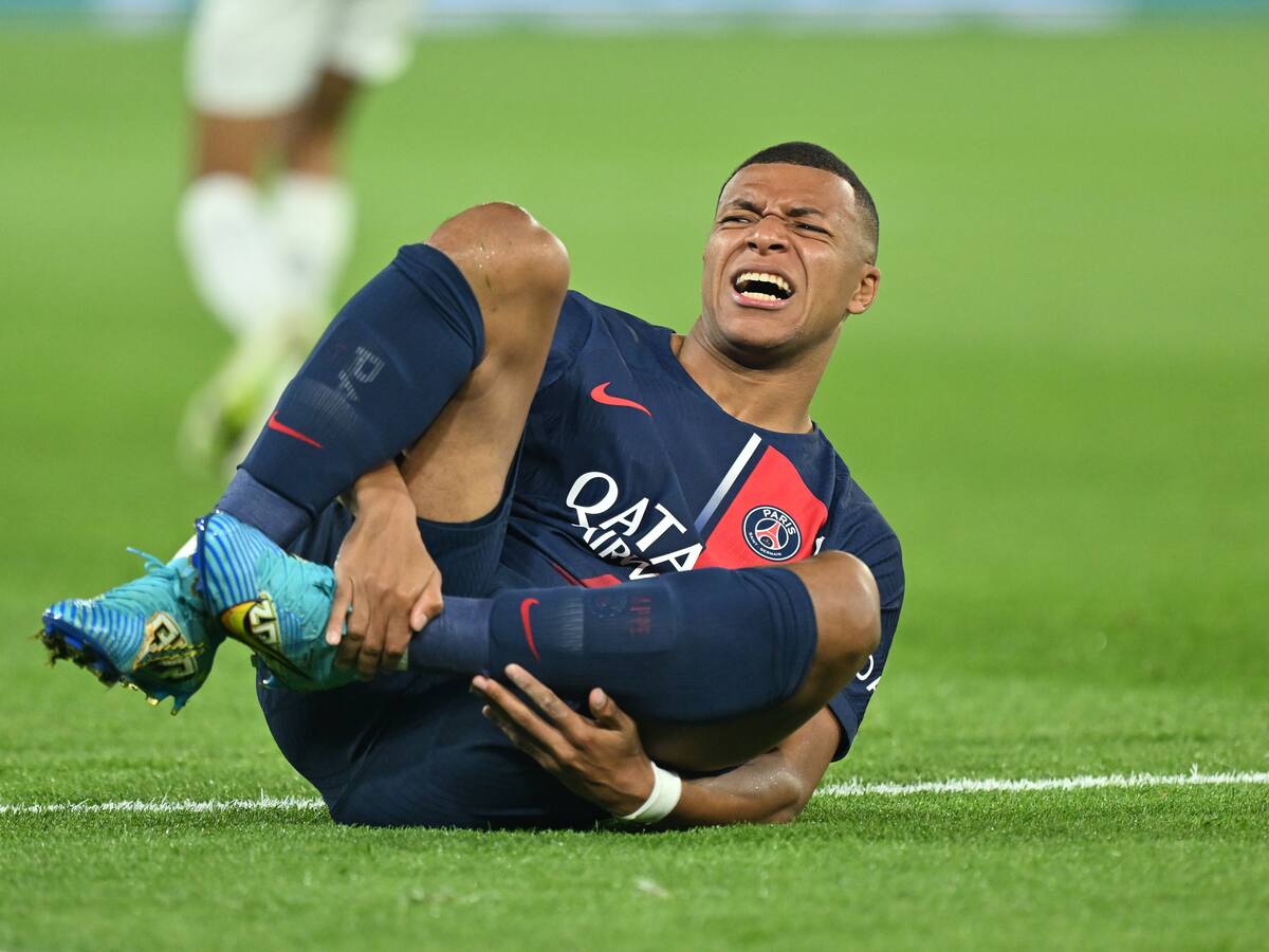 Mbappé se retiró lesionado y con fuertes gestos de dolor: esto se sabe sobre su estado