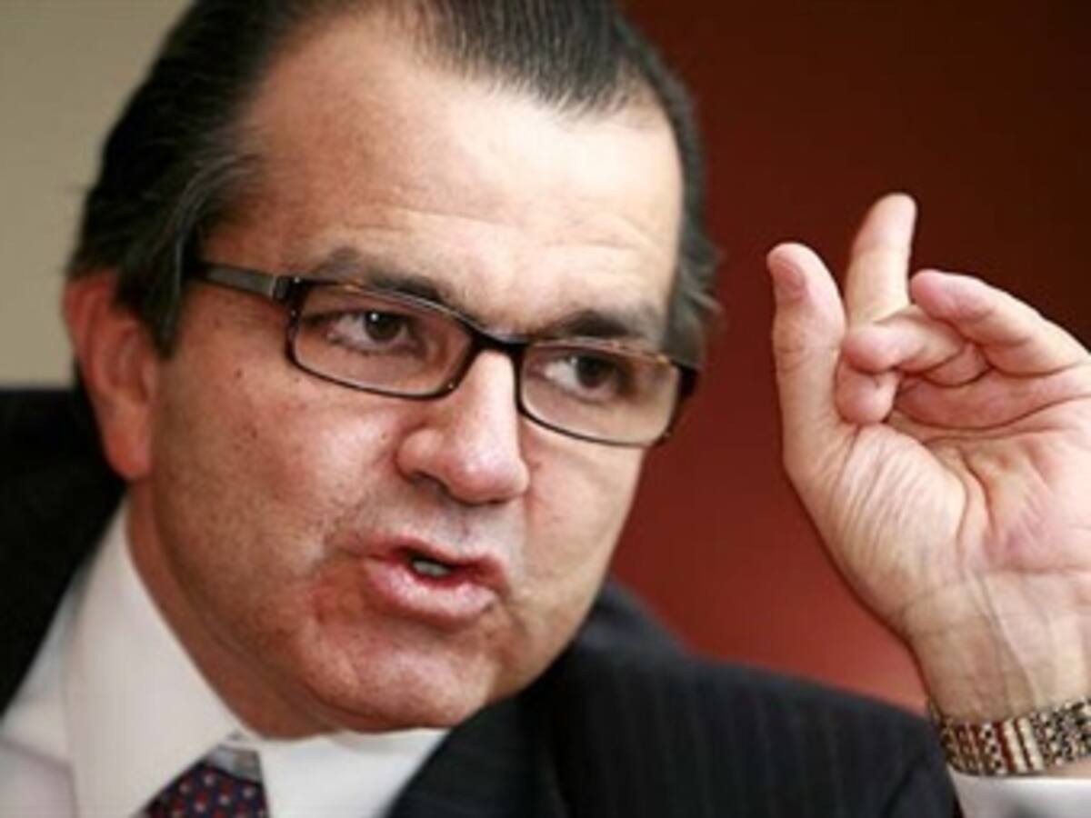 Presupuesto de la nación para el 2010 sería de 142 billones de pesos