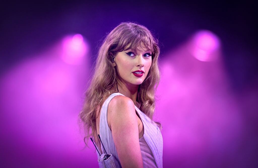 LONDON, ENGLAND - AUGUST 15: (EDITORIAL USE ONLY. NO STANDALONE PUBLICATION USE (NO SPECIAL INTEREST OR SINGLE ARTIST PUBLICATION USE; NO BOOK USE))   Taylor Swift performs onstage during "Taylor Swift | The Eras Tour" at Wembley Stadium on August 15, 2024 in London, England. (Photo by Gareth Cattermole/TAS24/Getty Images for TAS Rights Management )