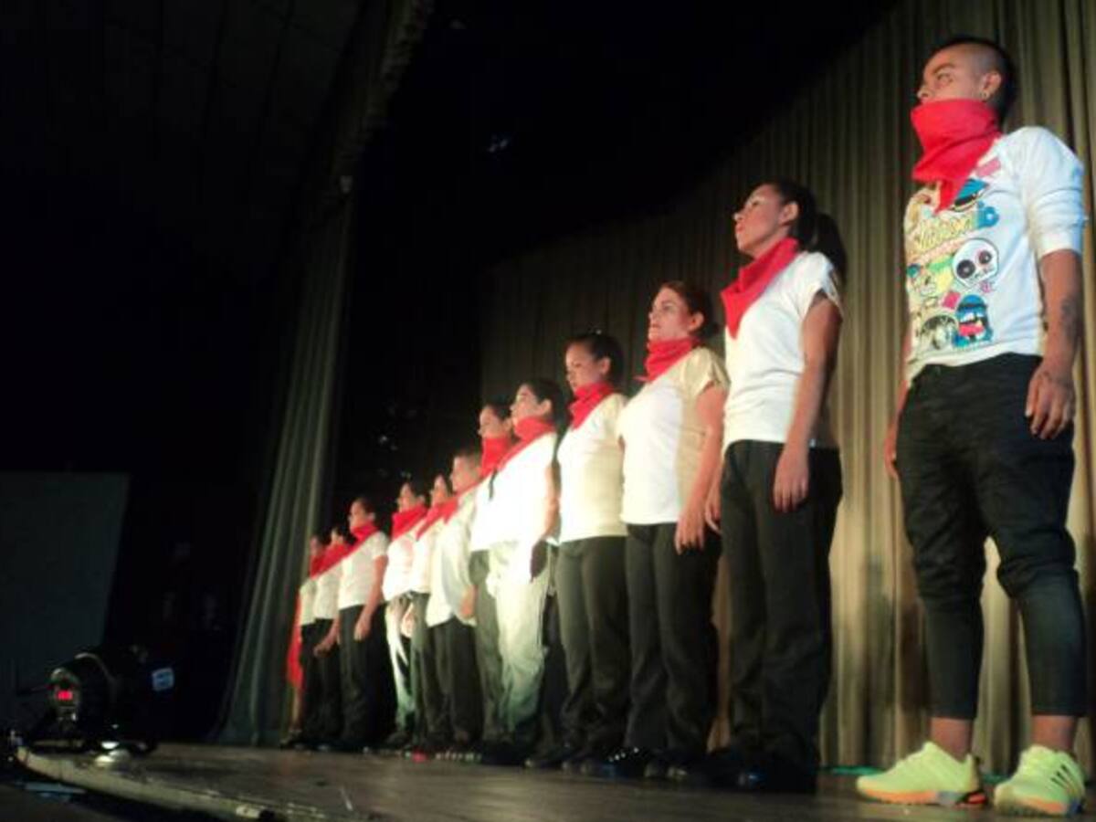 Grupo de teatro de la cárcel de mujeres de Armenia se presentará en el Festival Iberoamericano de Teatro de Bogotá