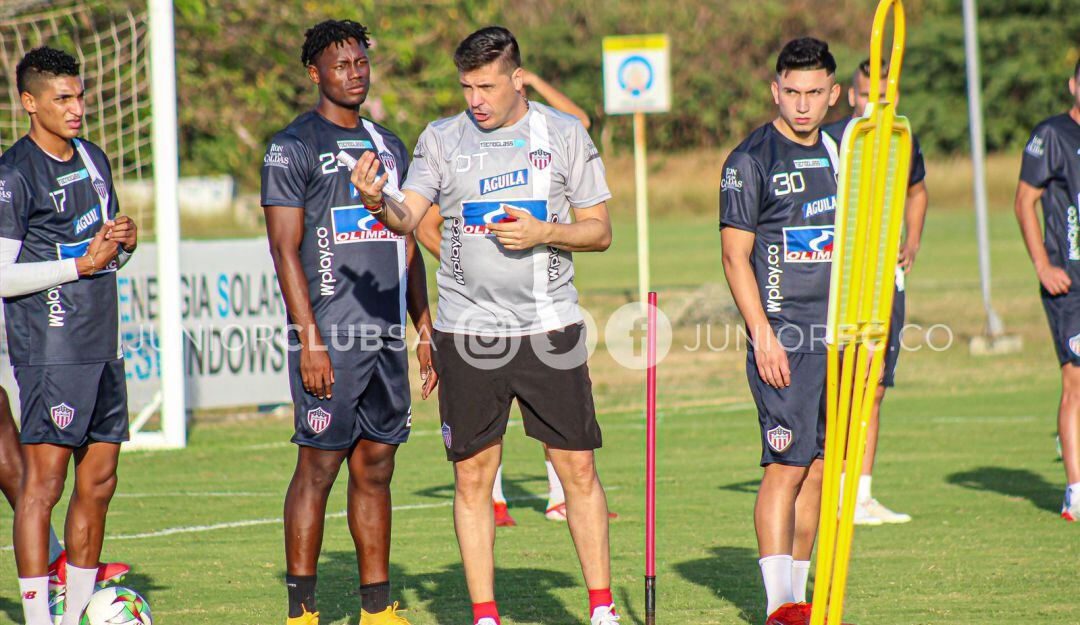 Juan Cruz Real en entrenamiento del Junior FC