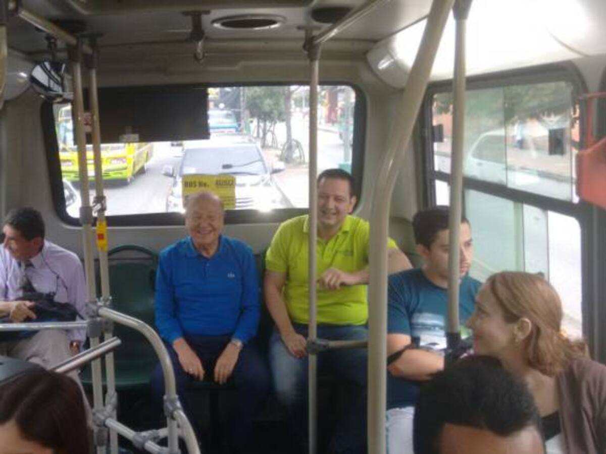 Alcalde no descarta prohibir parrillero en motocicleta