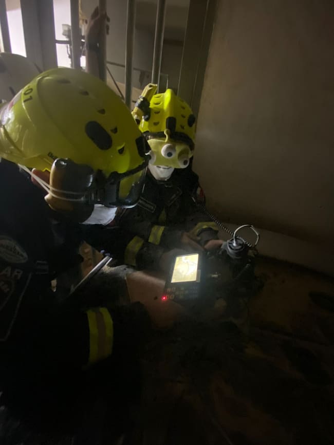 Operación de rescate de Hernán Gil en Venezuela tras terremotos. Fotos: USAR Bomberos de Chile