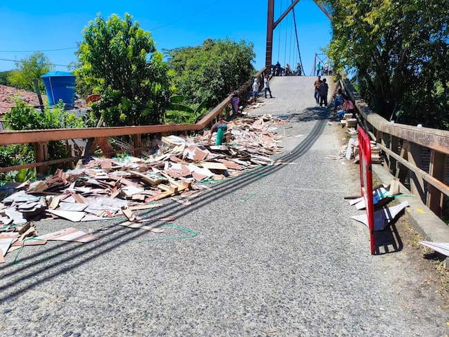Terremoto: piden acelerar reconstrucción del puente Mariano Ospina, clave para el norte del Valle