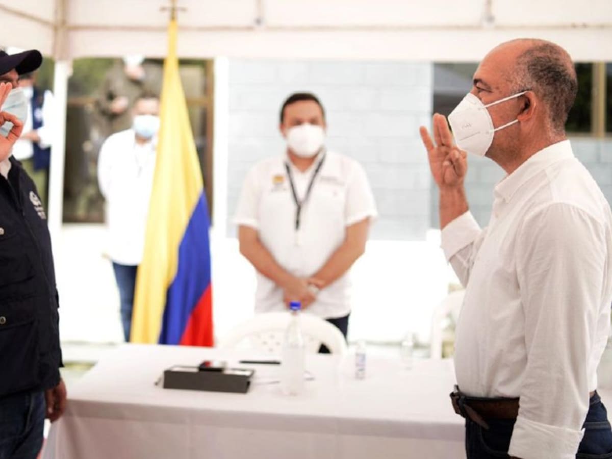 Posesionan a Defensor del Pueblo Regional Bolívar