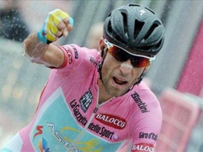 A Nibali le gusta el desnivel de Peña Cabarga, el puerto de primera categoría