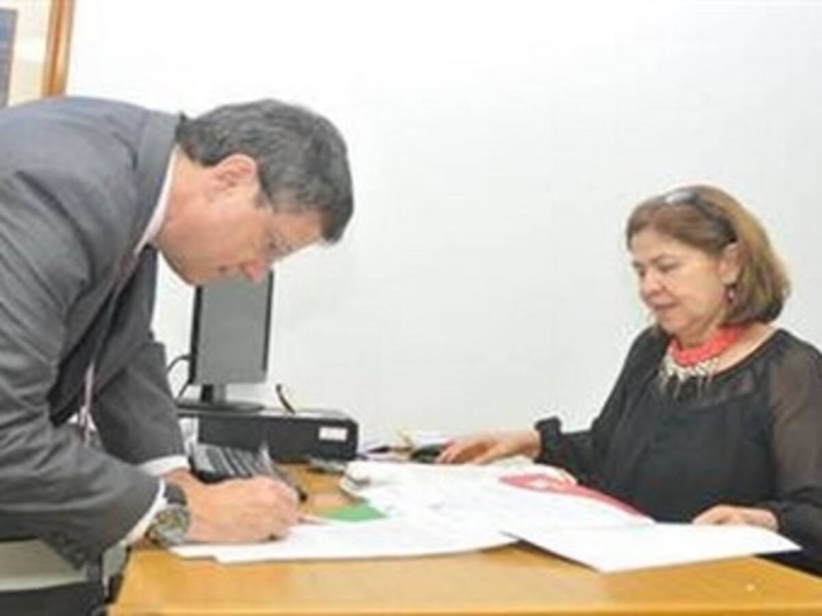 Vicealcalde Luis Suárez asumió como alcalde encargado de Medellín