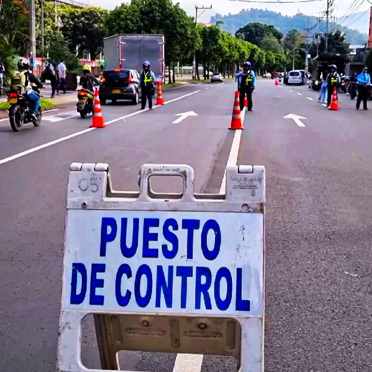 Amplían plazo para solicitar exención de pico y placa para vehículos híbridos en Medellín