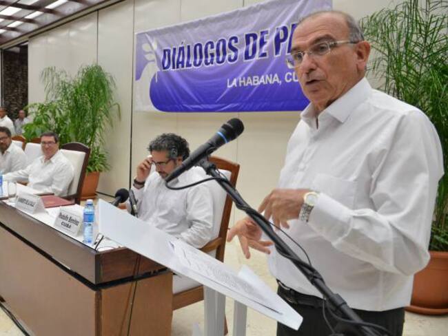 Negociadores de paz viajan a La Habana para despedida oficial con el Gobierno de Cuba